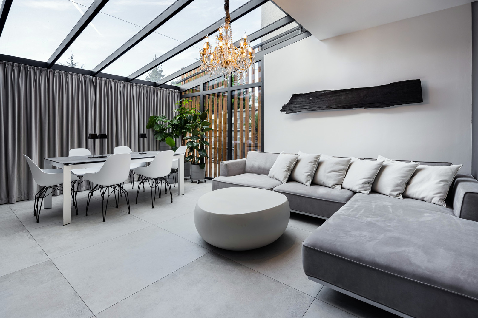 REALIZÁCIA DIZAJNU INTERIÉRU RODINNÉHO DOMU V Moravanoch nad Váhom