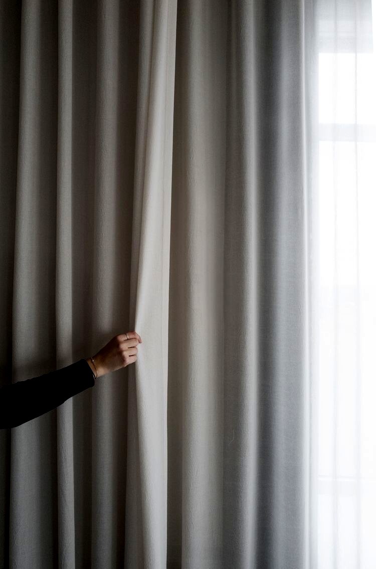 ZÁCLONY, ZÁVESY A ROLETY, Dom a Byt Extra, Košice