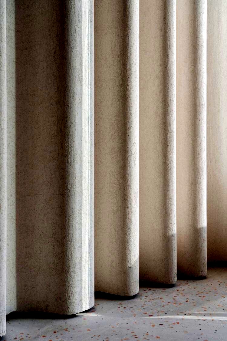 ZÁCLONY, ZÁVESY A ROLETY, Dom a Byt Extra, Košice